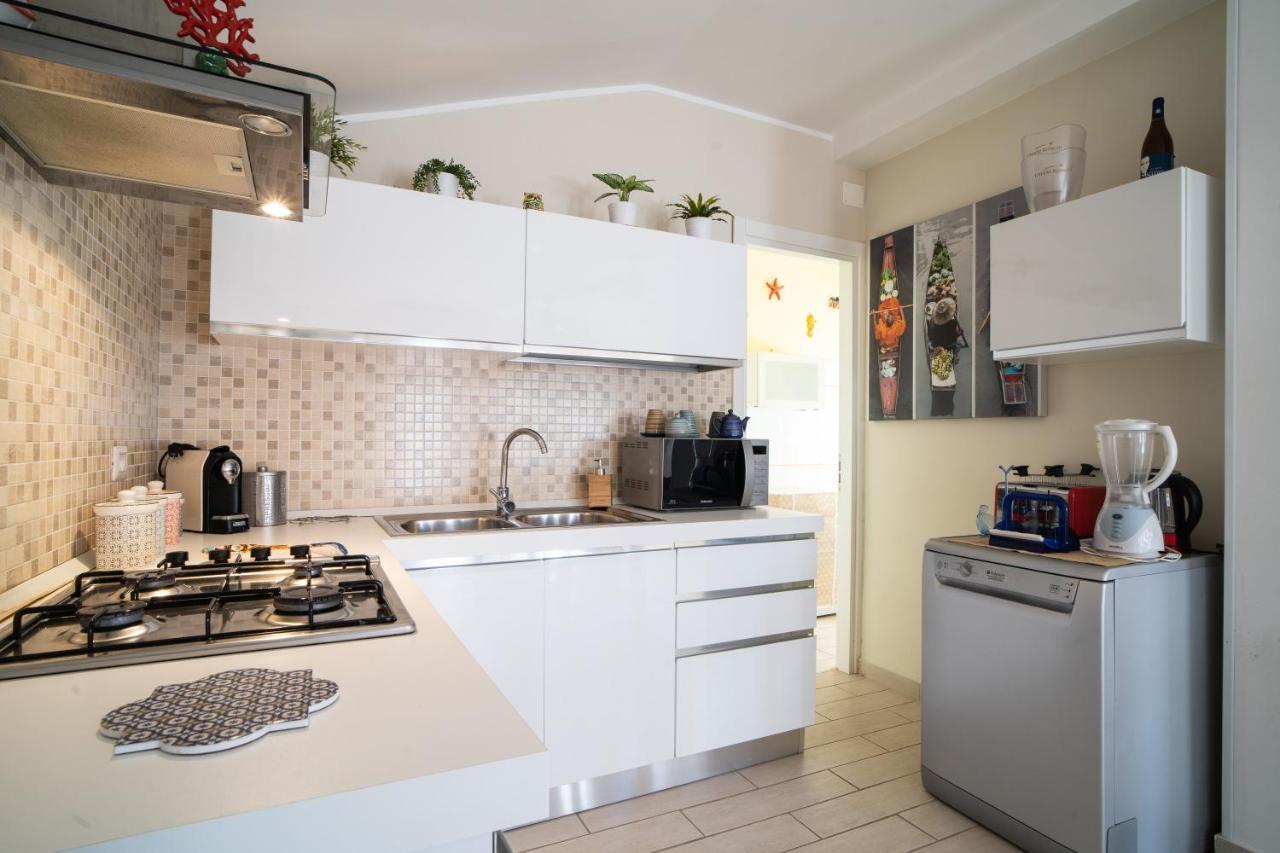 Casa Vacanza Giugio Giardini-Naxos Buitenkant foto