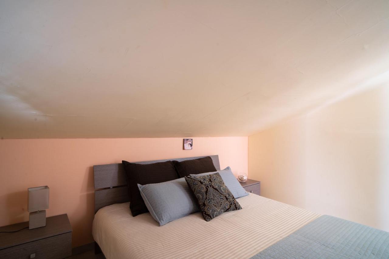 Casa Vacanza Giugio Giardini-Naxos Buitenkant foto