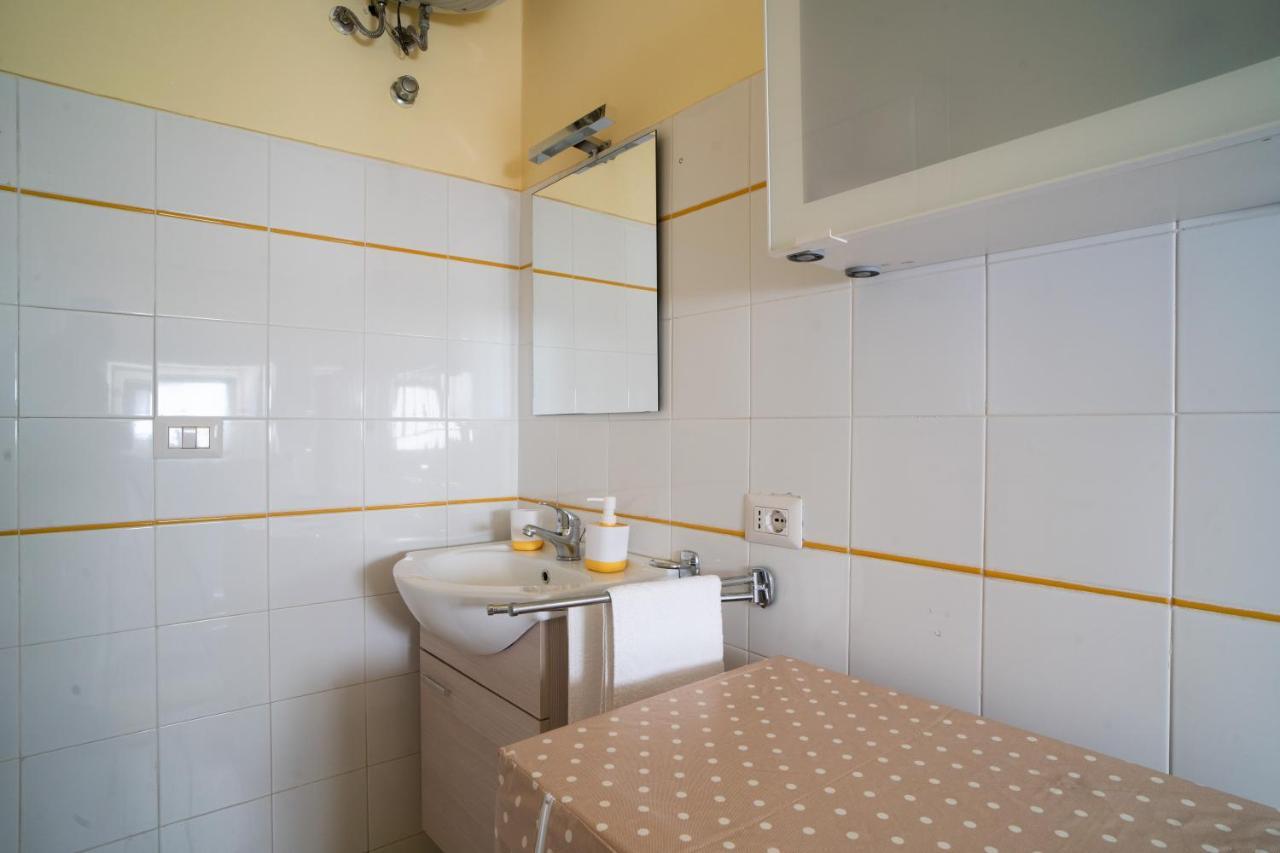 Casa Vacanza Giugio Giardini-Naxos Buitenkant foto
